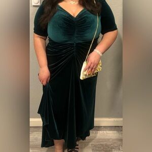 Like New Adrianna Papell Velvet Gown